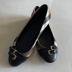 Authentic Burberry Black and Tan Checkered Flats